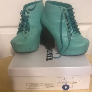 Vintage teal blue platform shoe